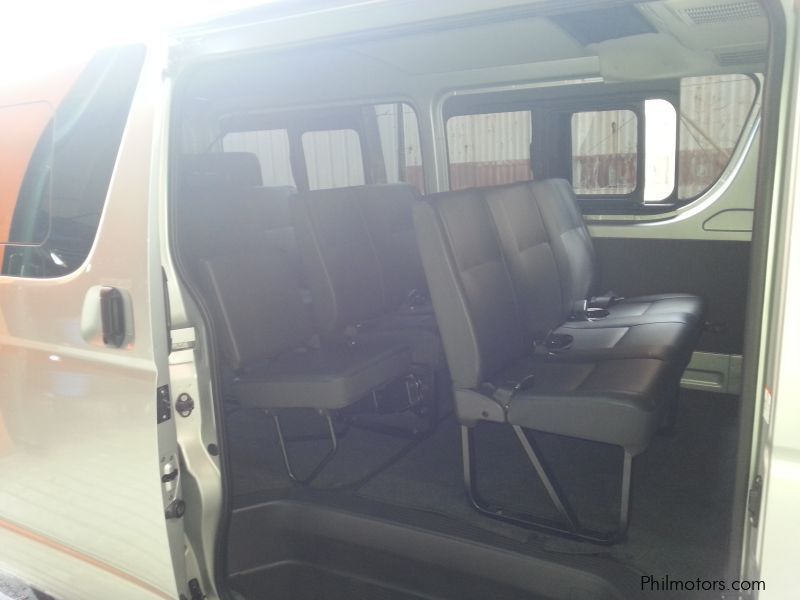 Toyota Toyota HIACE Commuter 2.5 manual diesel 2015 in Philippines