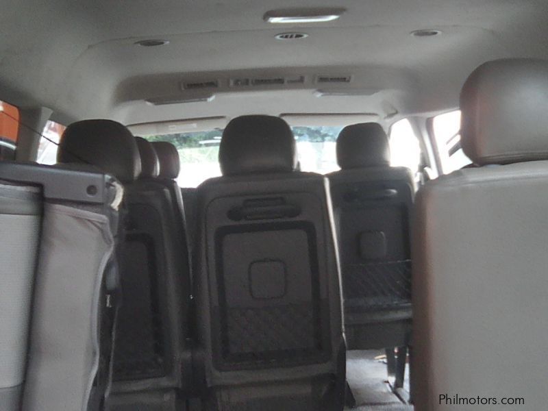 Toyota Toyota Hiace GL Grandia 2.5 automatic diesel 2015 in Philippines