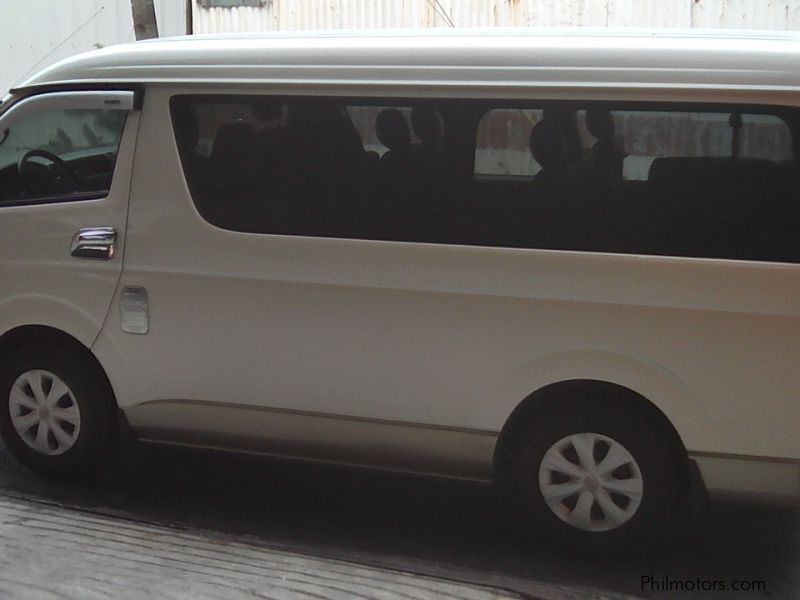 Toyota Toyota Hiace GL Grandia 2.5 automatic diesel 2015 in Philippines