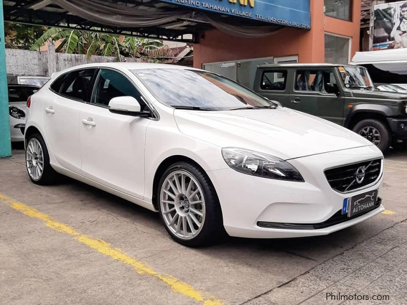 Volvo V40 T4 in Philippines