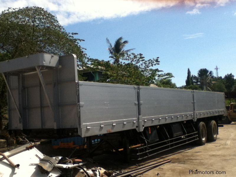 Fuso trailer in Philippines