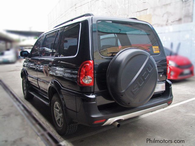 Isuzu Crosswind in Philippines