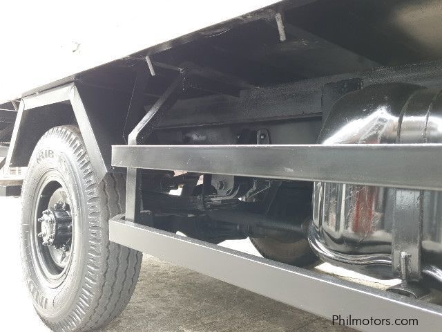 Isuzu Dropside in Philippines