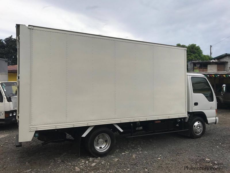 Isuzu Elf Aluminum Van in Philippines