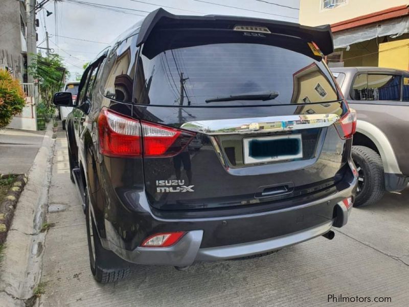 Isuzu MUX in Philippines