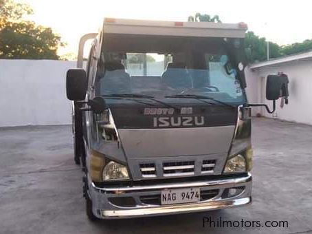 Isuzu dropside in Philippines