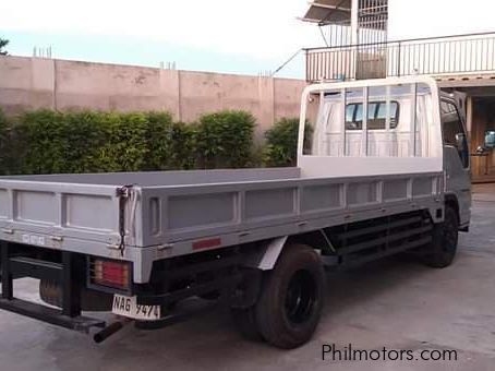 Isuzu dropside in Philippines