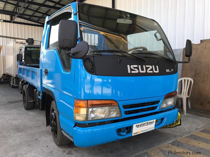 Isuzu mini dump in Philippines