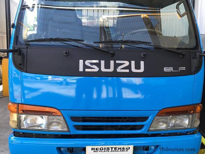 Isuzu mini dump in Philippines