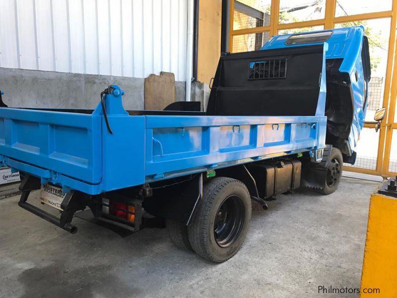 Isuzu mini dump in Philippines