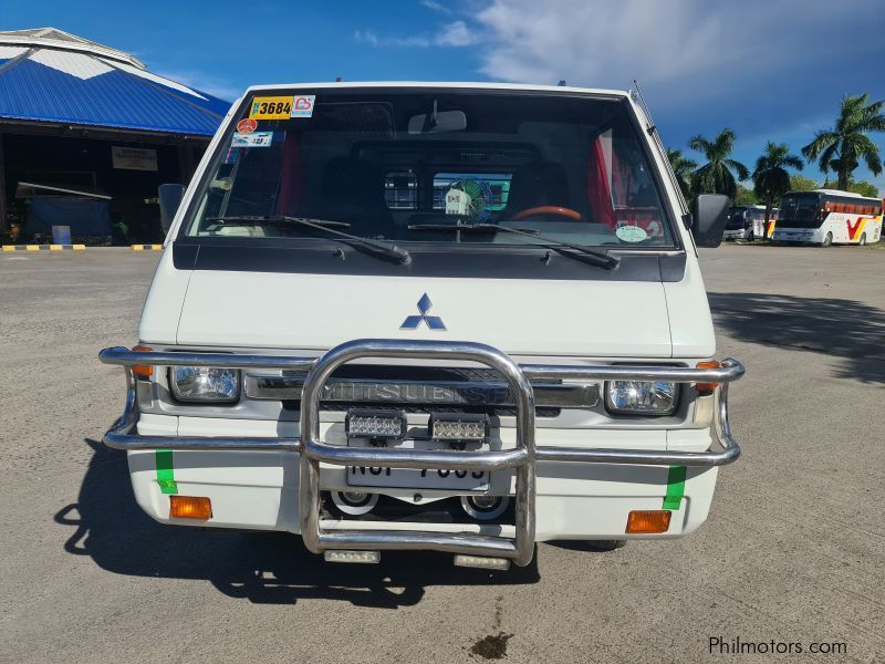 Mitsubishi Mitsubishi L300 FB Van Lucena City in Philippines