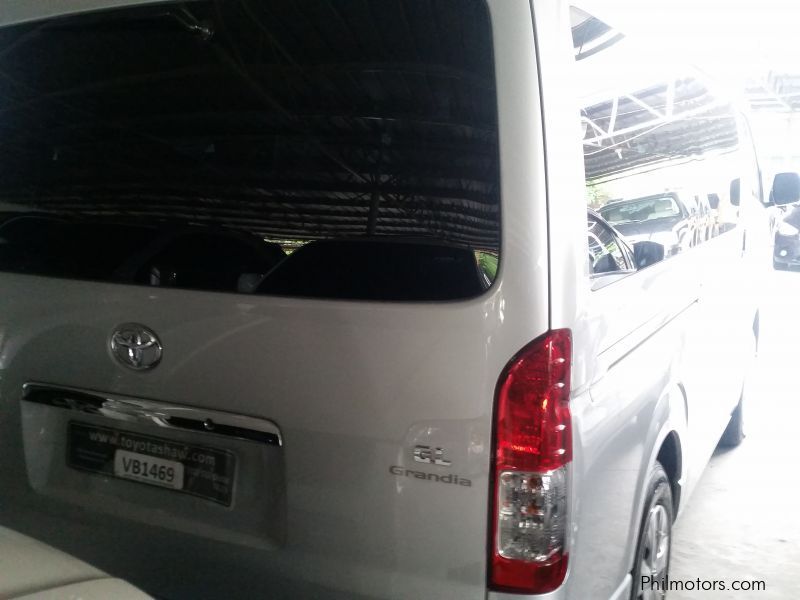 Toyota Hi ace GL grandia (ASSUME BALANCE) in Philippines