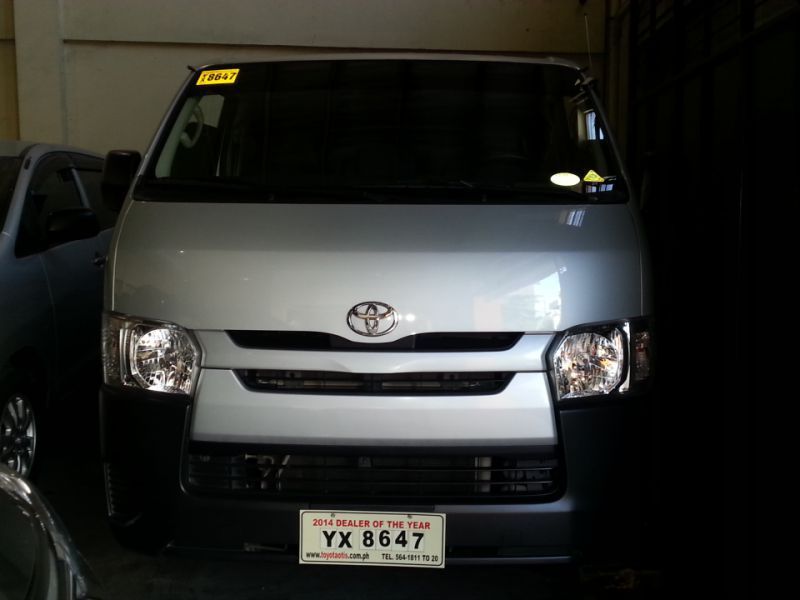 Toyota Toyota Hiace Commuter 3.0 manual diesel 2016 in Philippines