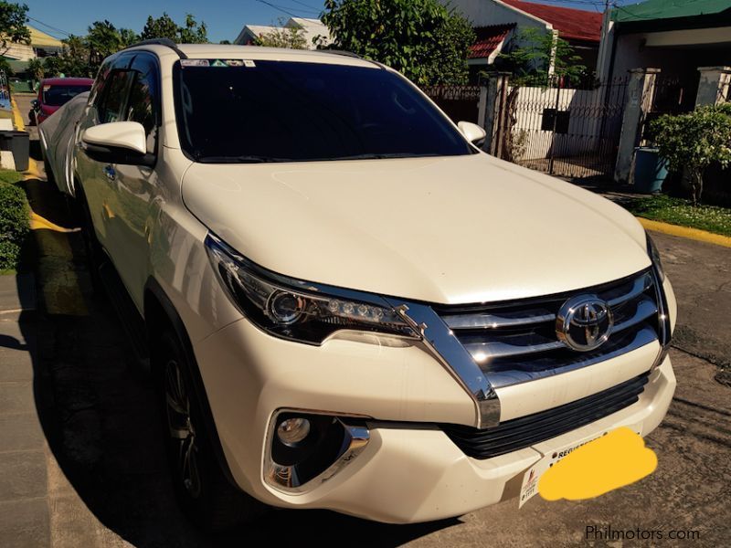 Toyota fortuner V in Philippines