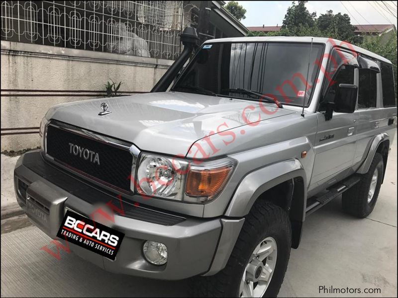 Toyota landcruiser 76 in Philippines