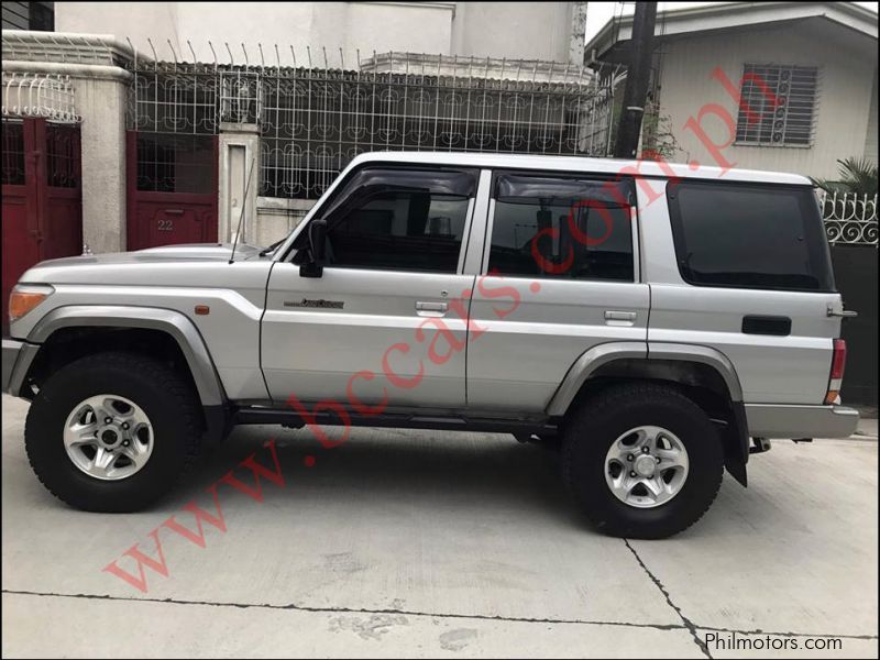 Toyota landcruiser 76 in Philippines