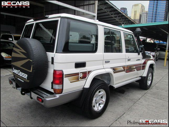 Toyota landcruiser 76 in Philippines