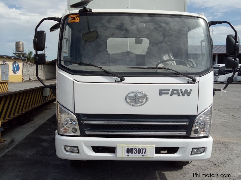 FAW 6 Wheeler Closed Van Truck in Philippines