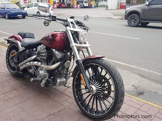 Harley-Davidson Softail Breakout in Philippines