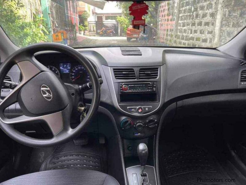 Hyundai Accent GL in Philippines