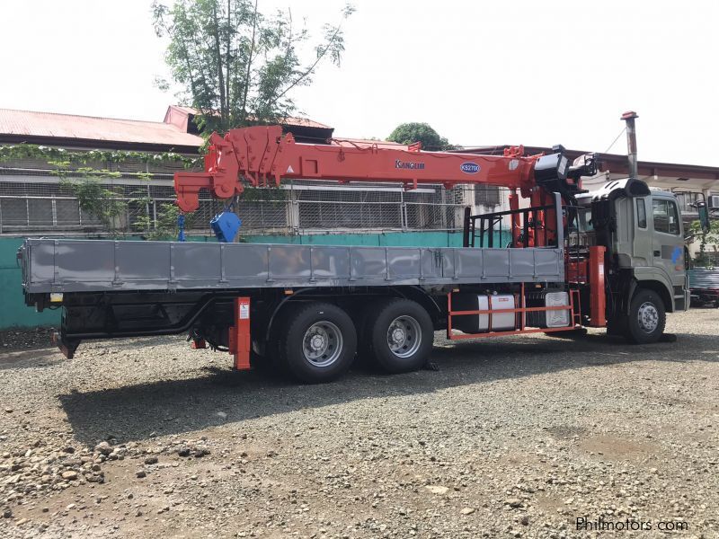 Hyundai BOOM TRUCK/ CARGO CRANE TRUCK in Philippines