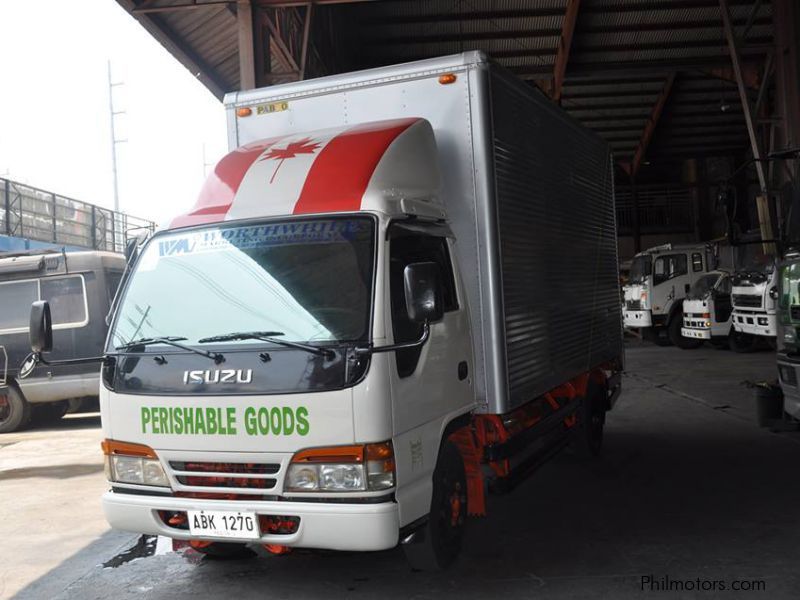 Isuzu 14ft NKR Alum CLosed Van in Philippines