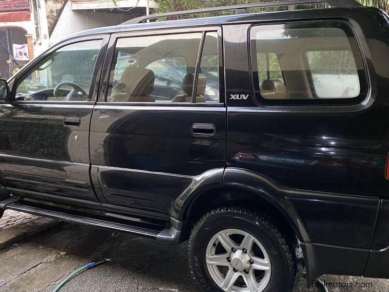 Isuzu Crosswind xuv in Philippines