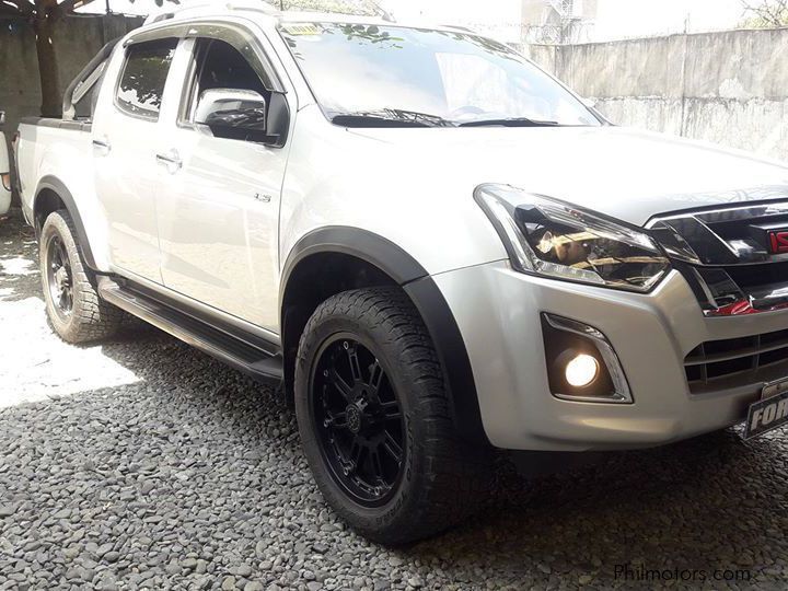 Isuzu Dmax in Philippines