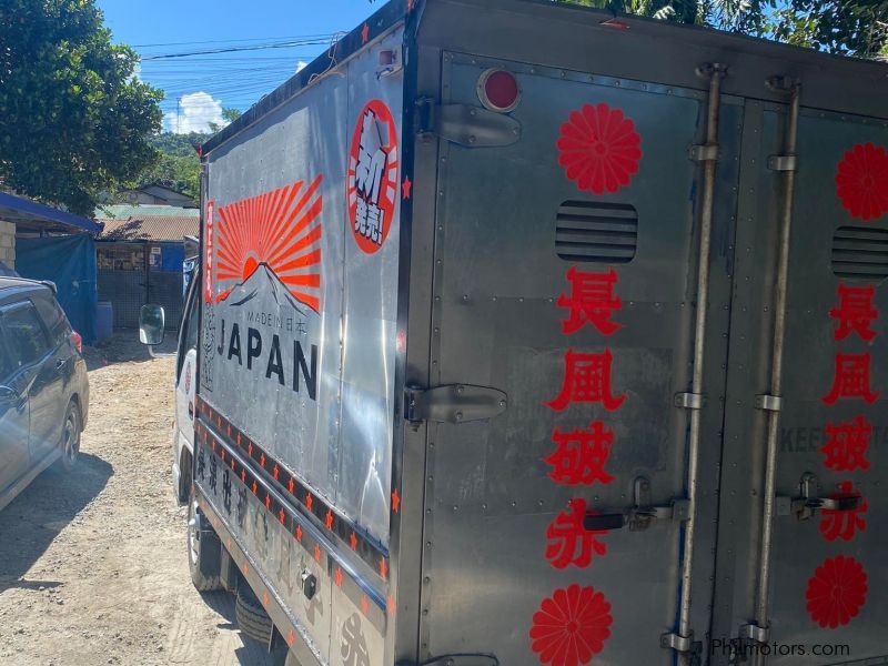 Isuzu ELf 4hf1 in Philippines