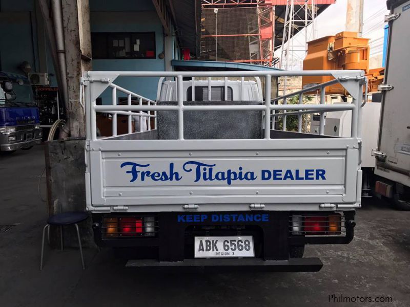 Isuzu Elf in Philippines