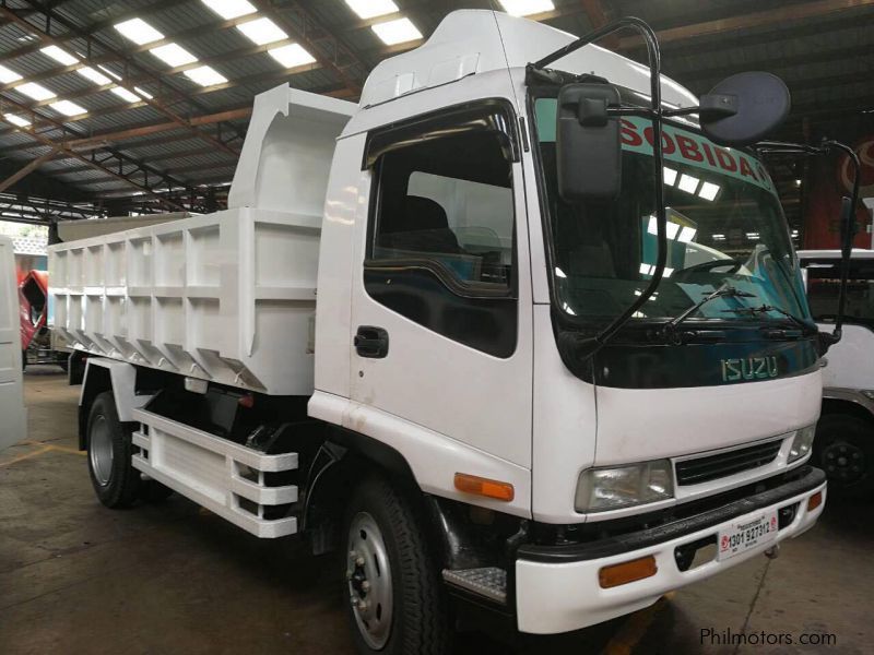 Isuzu Elf in Philippines