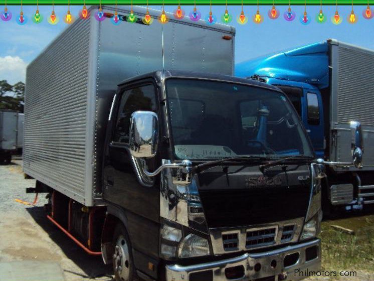 Used Isuzu Elf Aluminum Closed Van