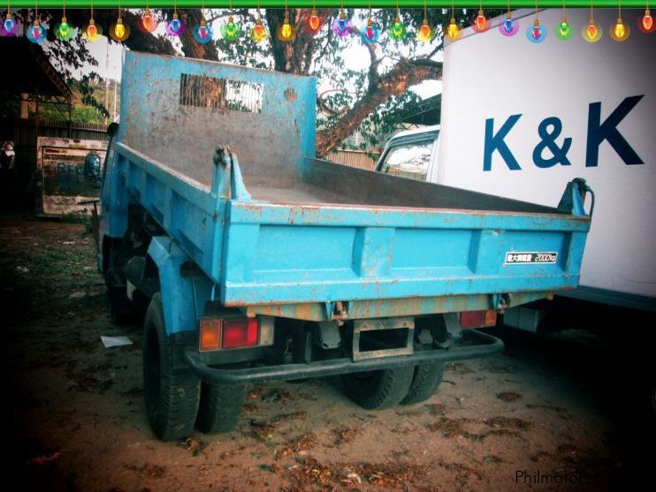 Isuzu Elf Mini Dump Truck in Philippines