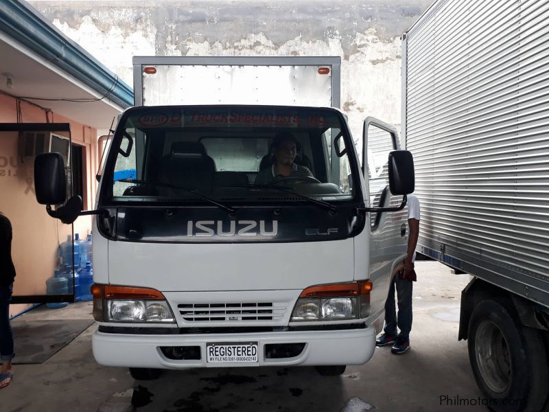 Isuzu GIGA SERIES ALUMINUM VAN in Philippines