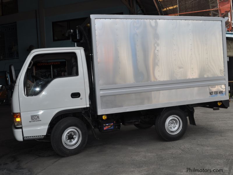 Isuzu GIGA SERIES ALUMINUM VAN in Philippines