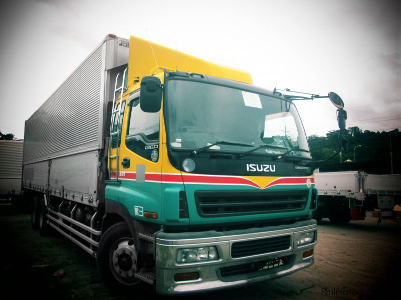 Isuzu Gigamax Wing Van in Philippines