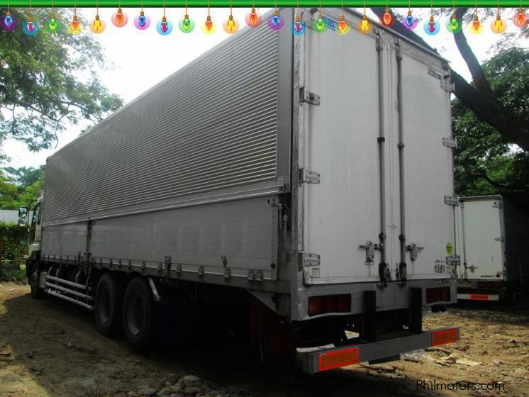 Isuzu Gigamax Wing Van in Philippines