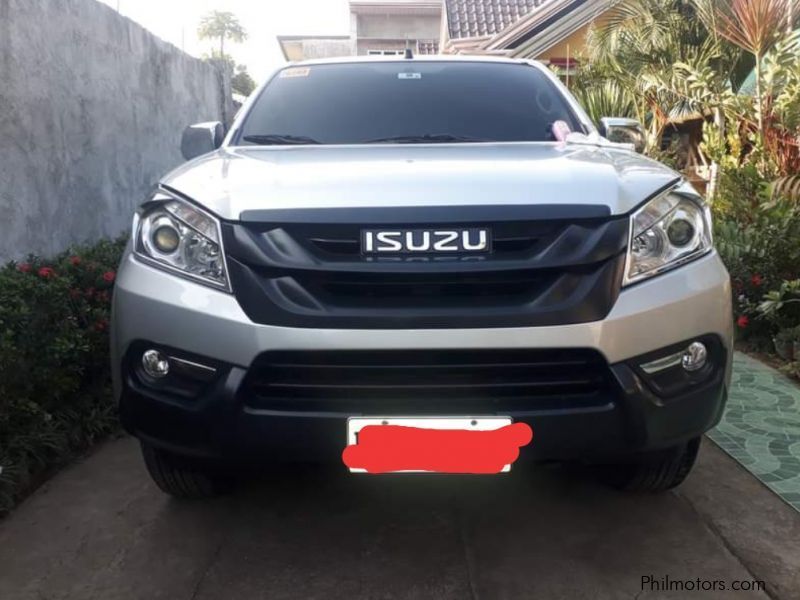 Isuzu Mux in Philippines