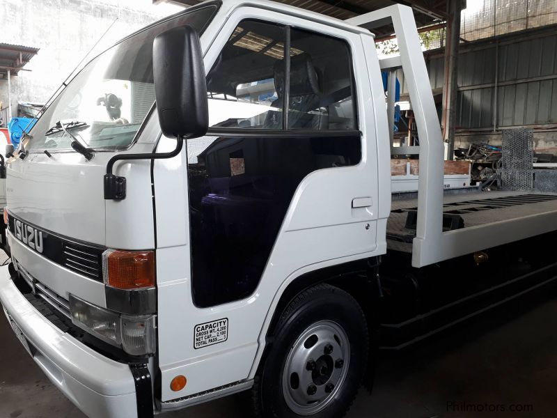 Isuzu NPR  SELF LOADER in Philippines