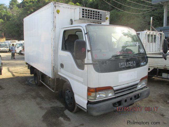 Isuzu REF VAN in Philippines