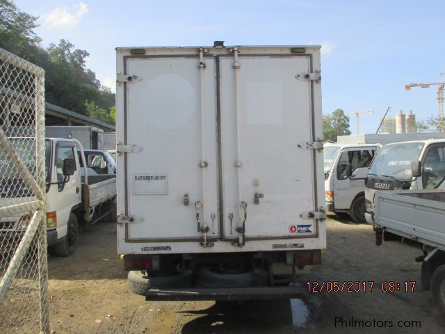 Isuzu REF VAN in Philippines