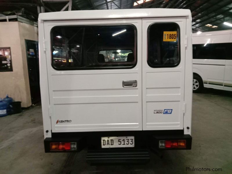 Mitsubishi L300 in Philippines