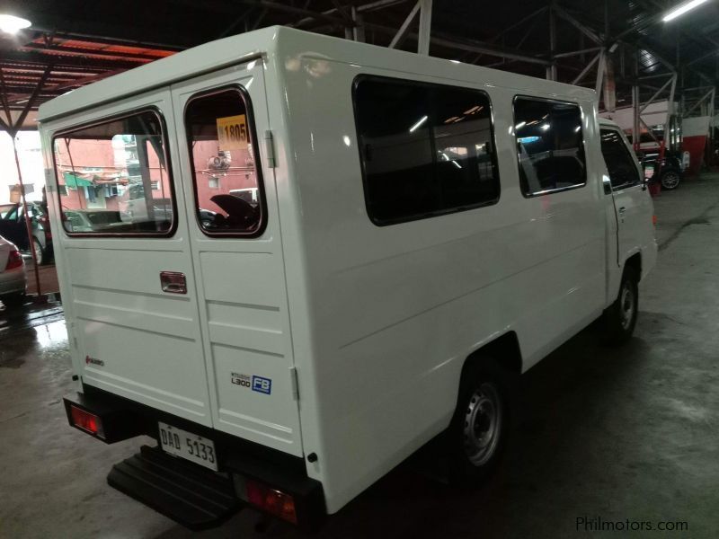 Mitsubishi L300 in Philippines