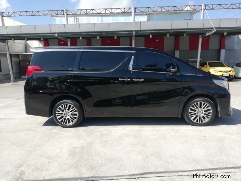 Toyota Alphard in Philippines