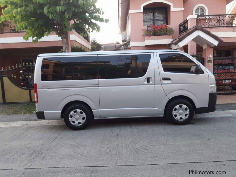 Toyota HiAce Commuter in Philippines