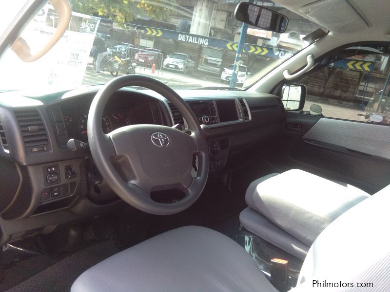 Toyota HiAce Grandia GL in Philippines