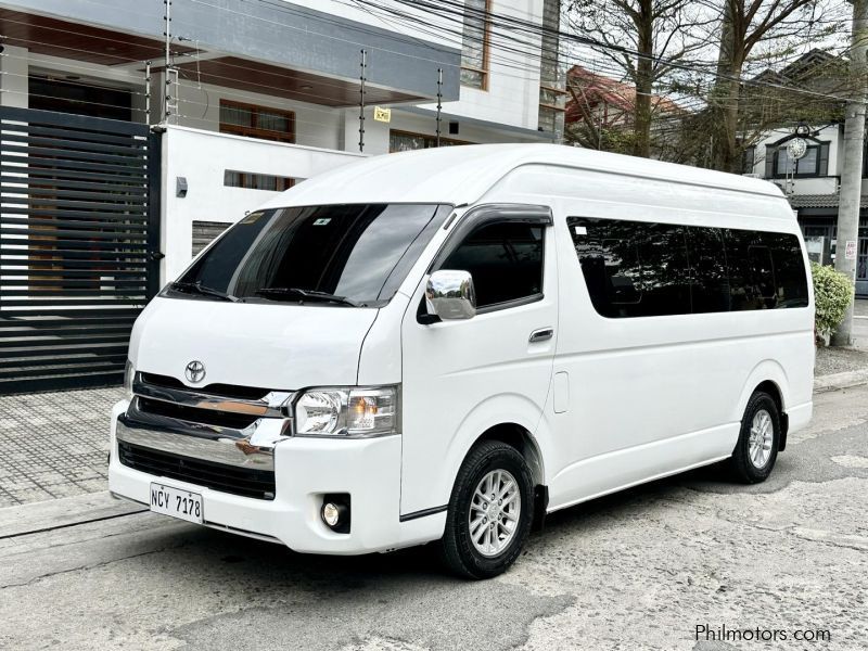 Toyota HiAce Super Grandia LXV A/T in Philippines