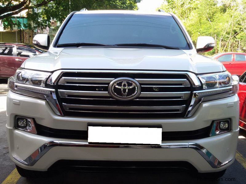 Toyota Land Cruiser GXR in Philippines