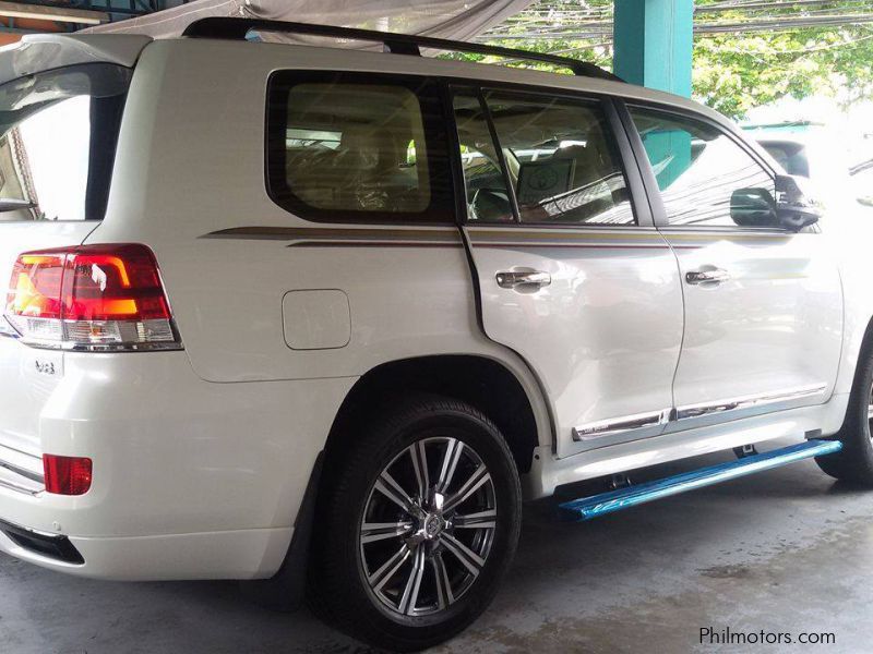 Toyota Land Cruiser VX Limited V8 in Philippines