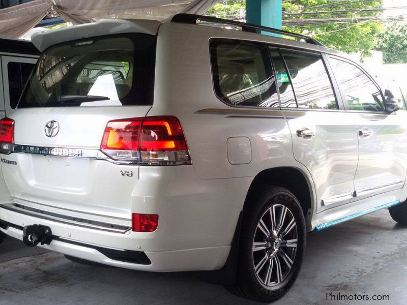 Toyota Land Cruiser VX Limited V8 in Philippines